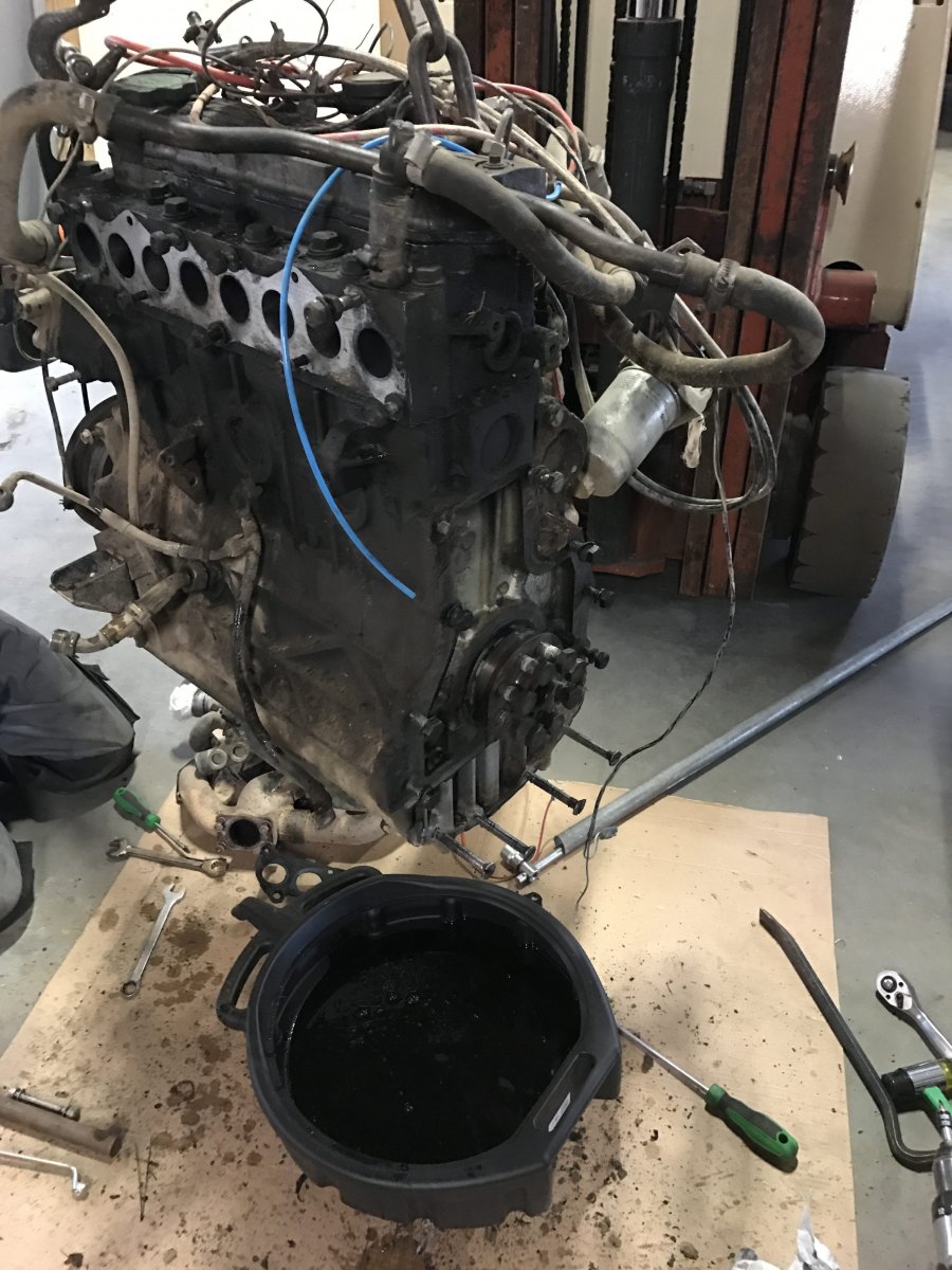 Demontage voor revisie Land Rover 200tdi motor